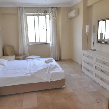 Апартаменты Gold City Luxury1